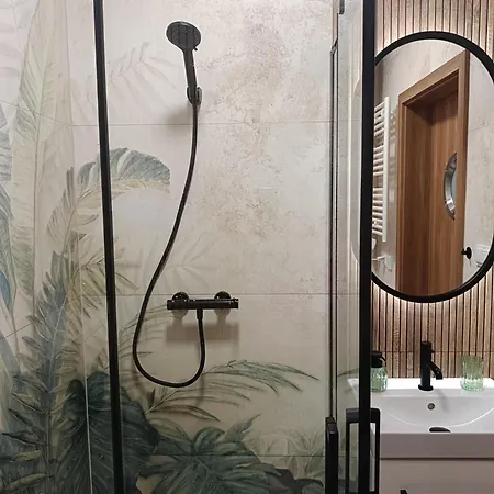 Bursztynowa 10 דירה